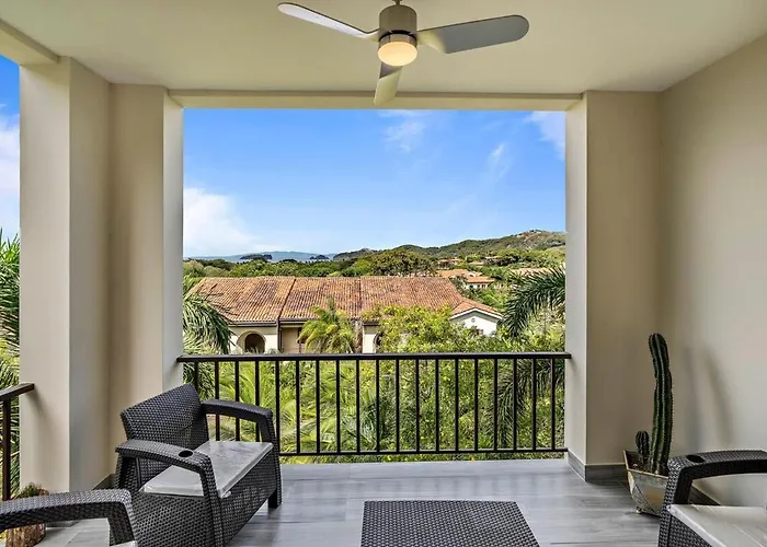 Сasa de vacaciones Stunning Top-floor With Sweeping Ocean & Mountain Views & Club *
